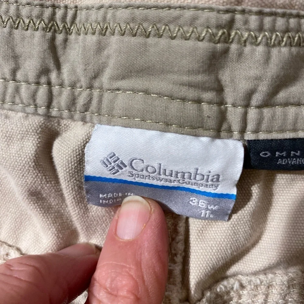 Columbia Omi-Shield Men's Tan Shorts size 36 x 11 (LU)